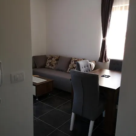 Hill's Maksimovic Appartement